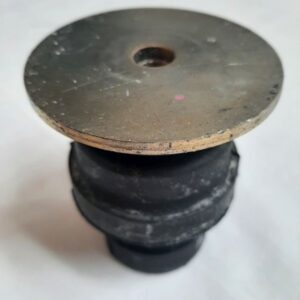 Alternative view of NISSAN HARDBODY - Insulator Assy