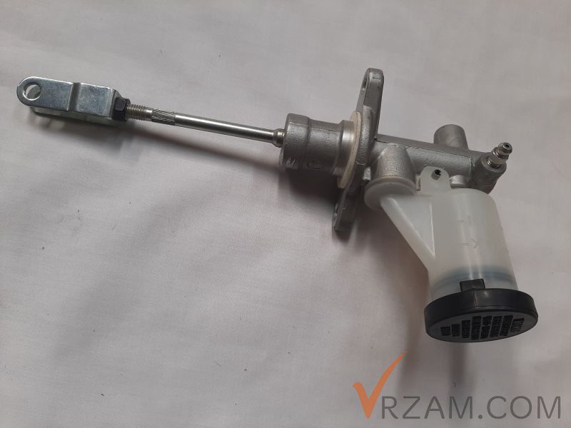 NISSAN SENTRA Clutch Master Cylinder VRZAM