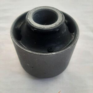 TOYOTA LANDCRUISER - Control arm bushes (48061-60010)